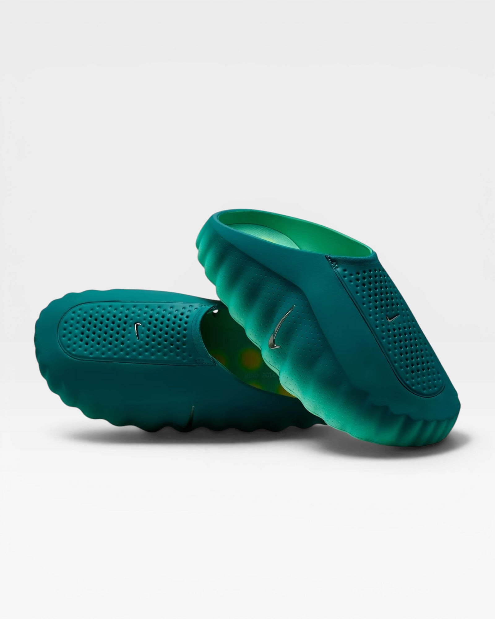 Nike Mind 001