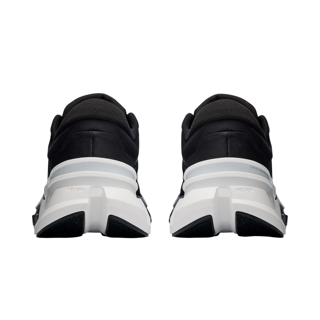 On CloudFlyer 5 | Black & White
