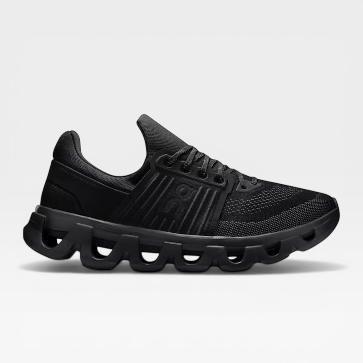 On CloudSwift 4 AD| Black