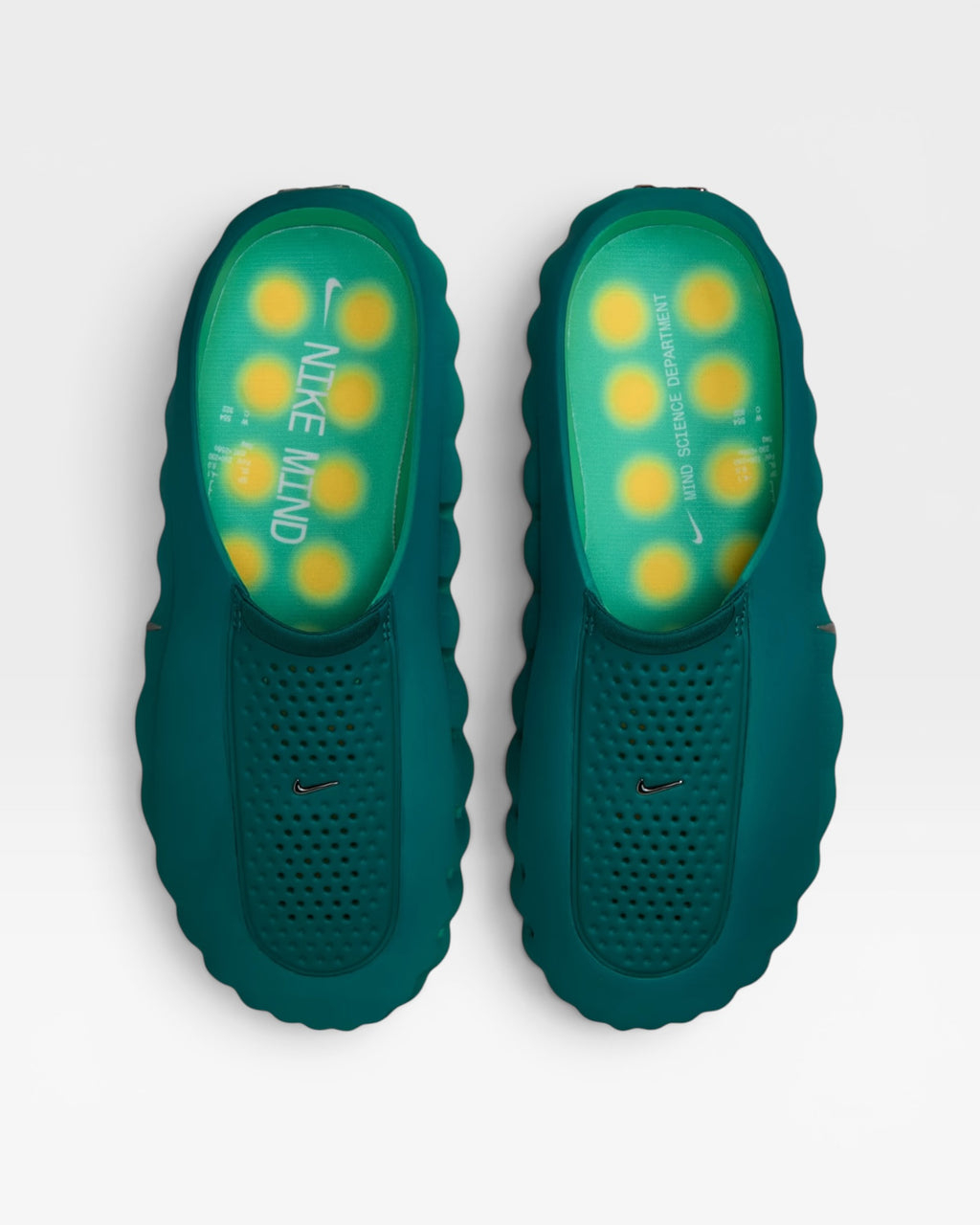 Nike Mind 001