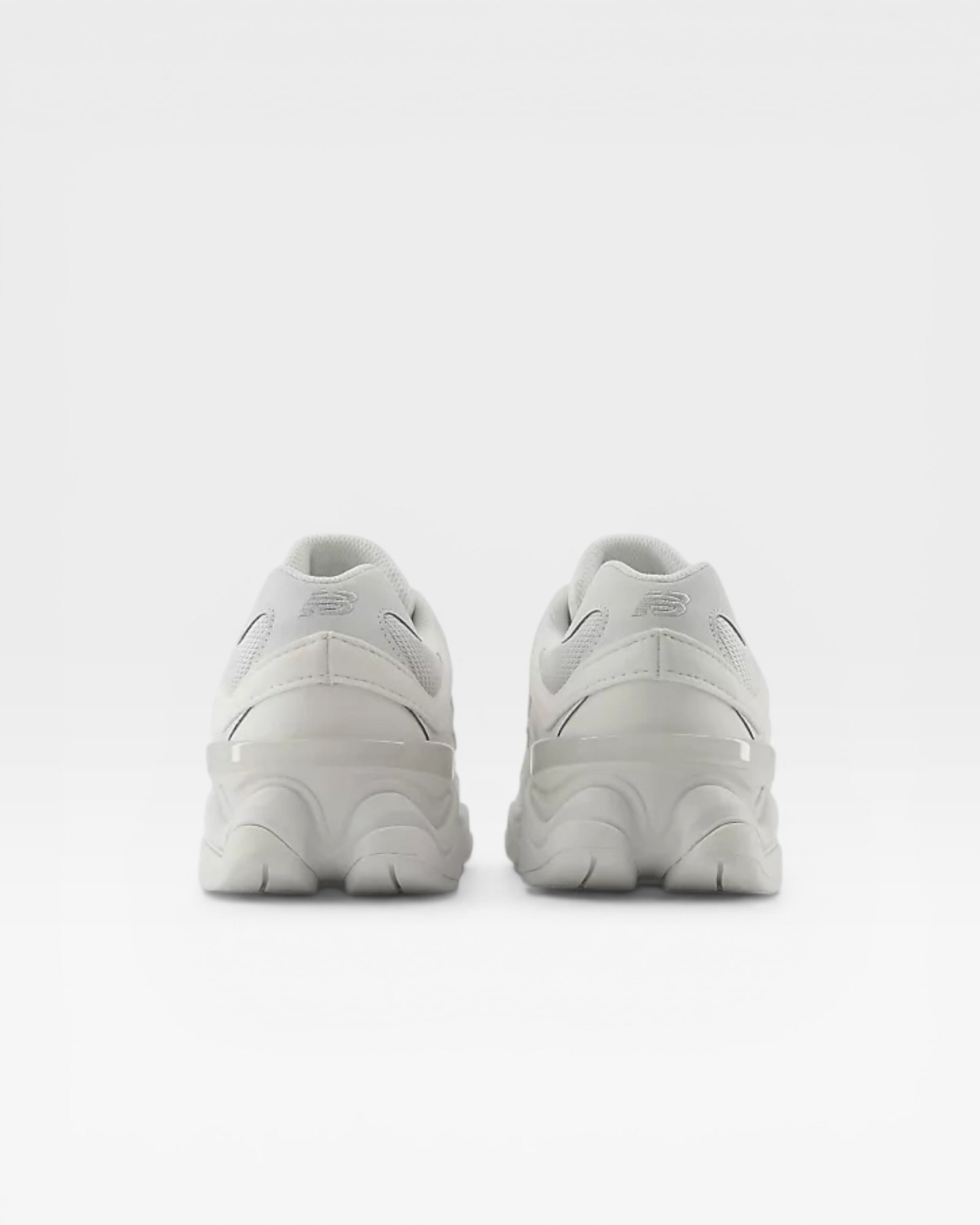New Balance 9060 | White