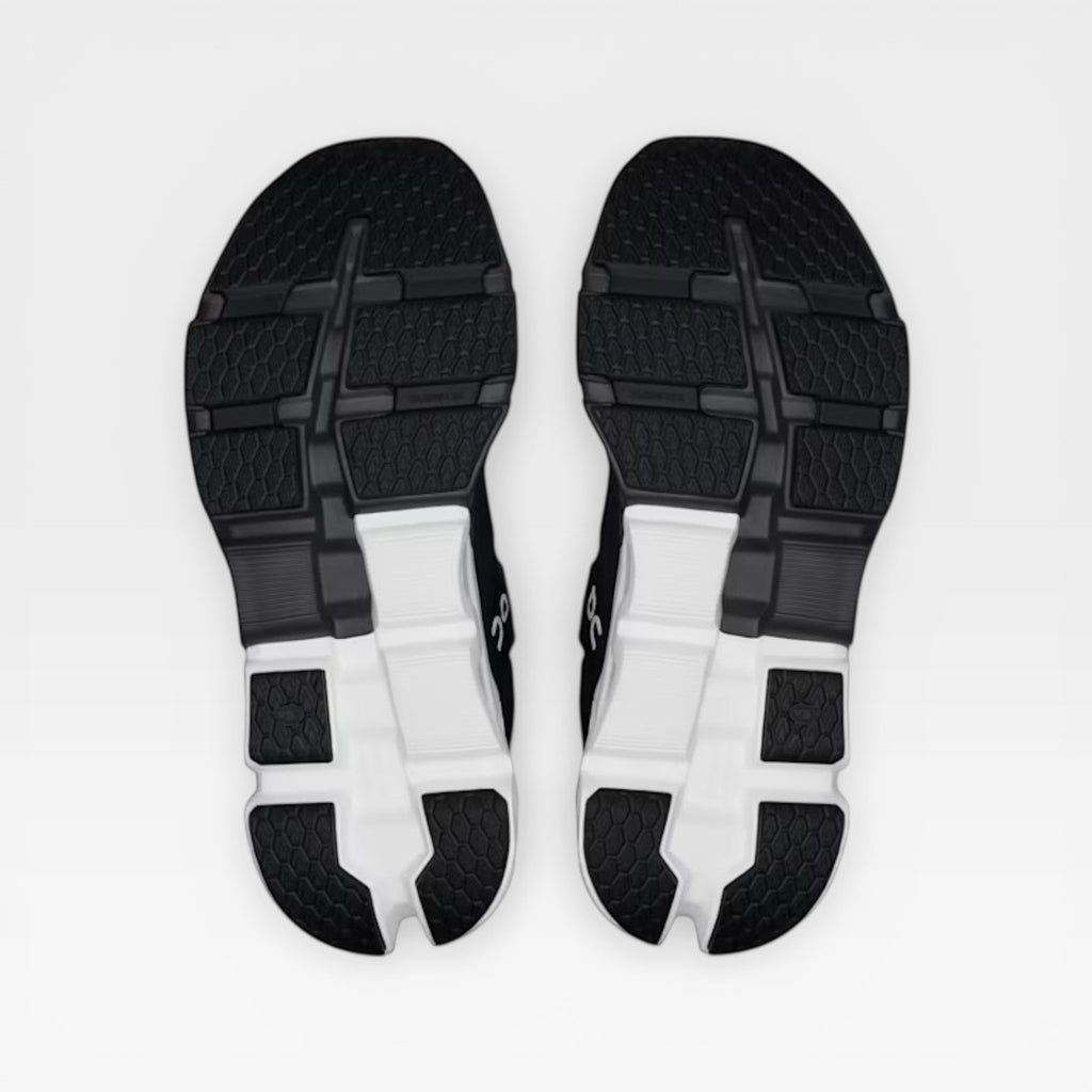 On CloudFlyer 5 | Black & White