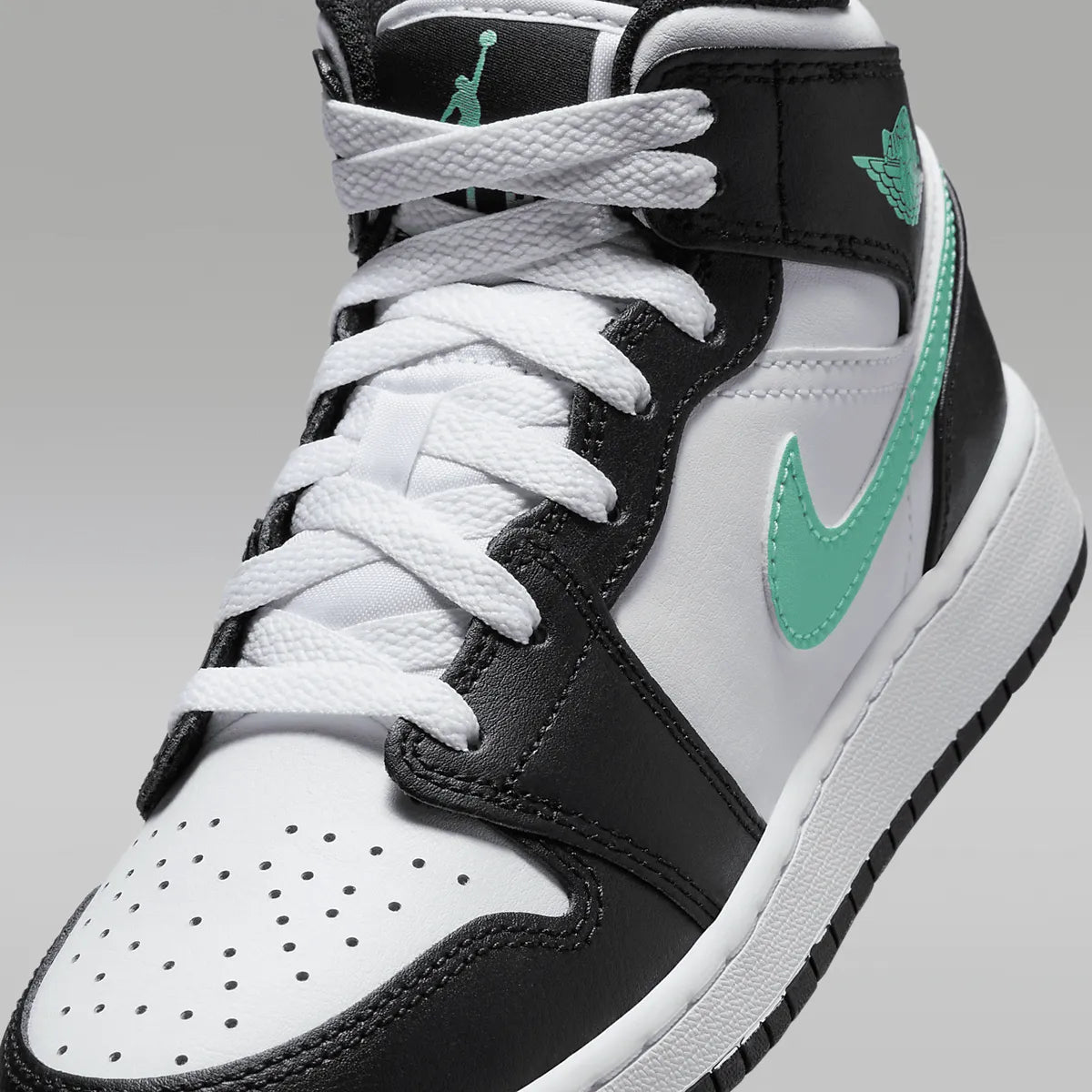 Jordan 1 Mid Green Glow