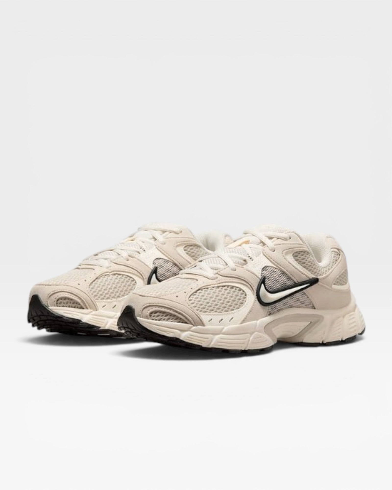 Nike V5 Rnr | Light Oatmel