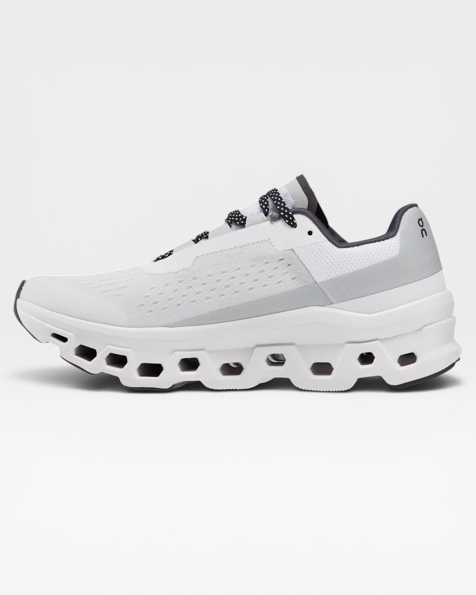 On CloudMonster | All White