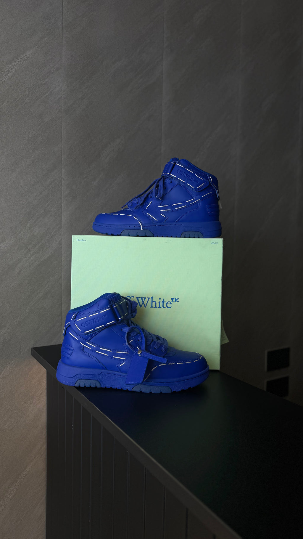 OFF WHITE | OOOBLUE