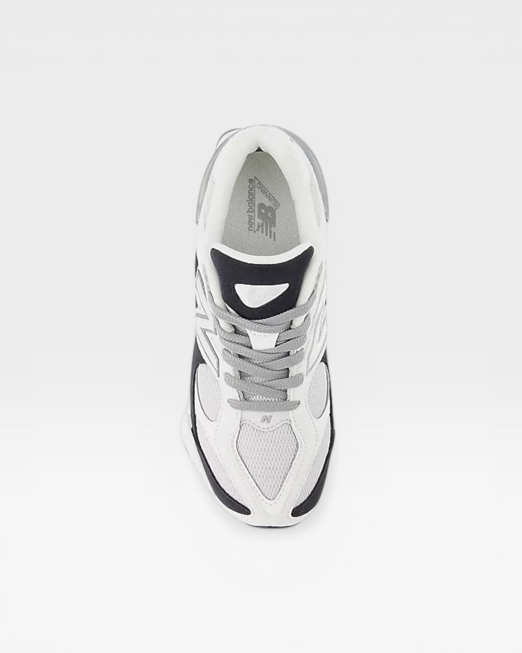 New Balance 9060 | Black & White
