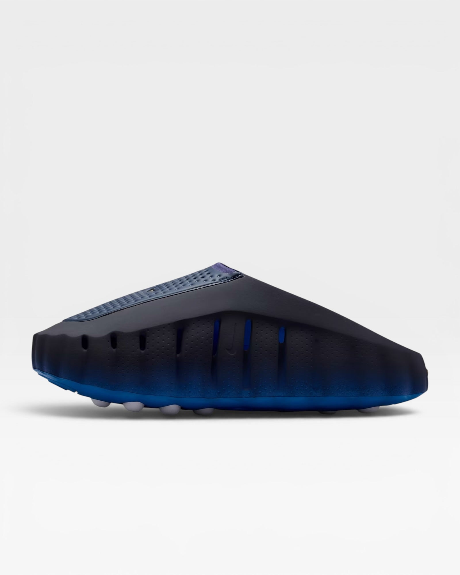 Nike Mind 001