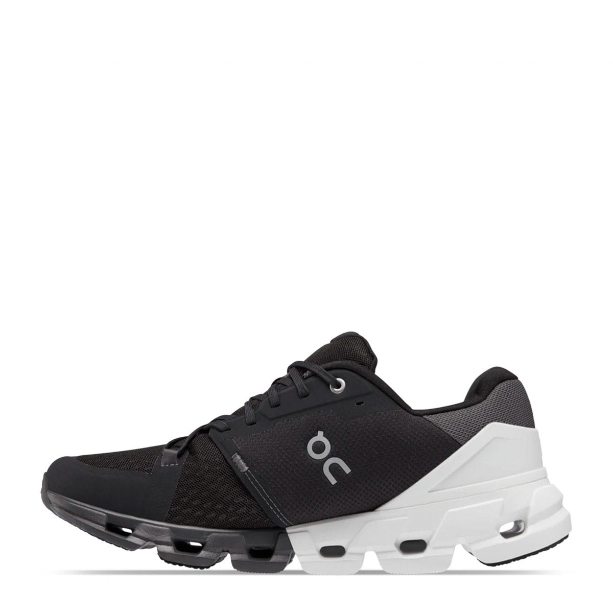 On Cloudflyer 4 | Black White