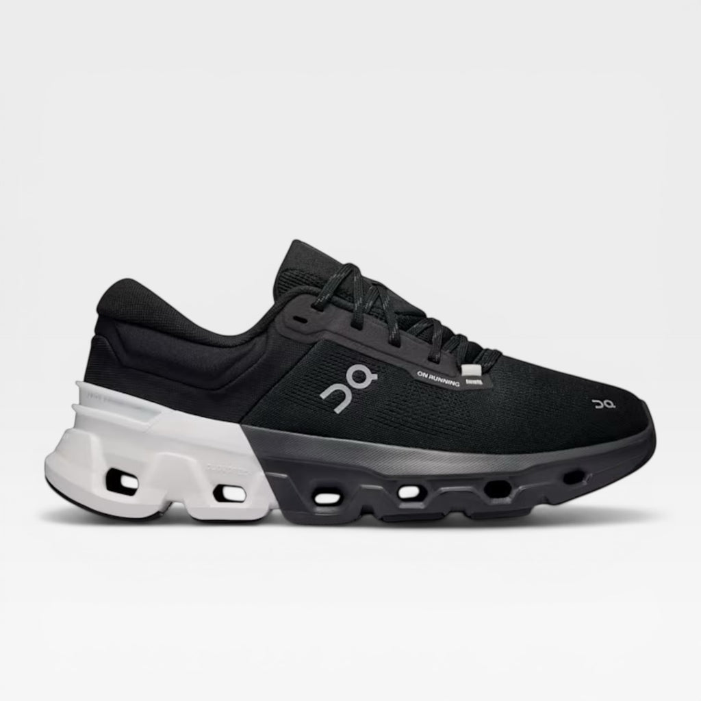 On CloudFlyer 5 | Black & White