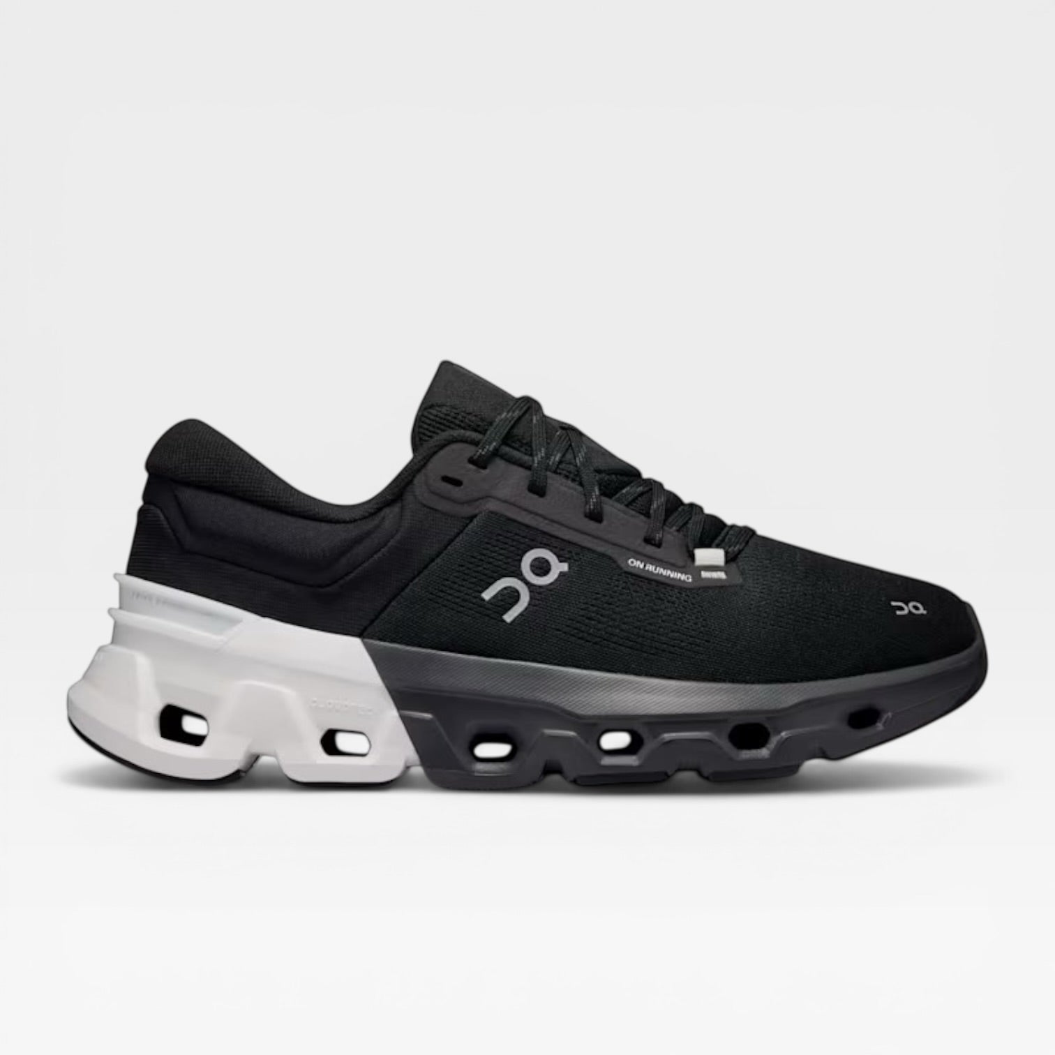 On CloudFlyer 5 | Black & White