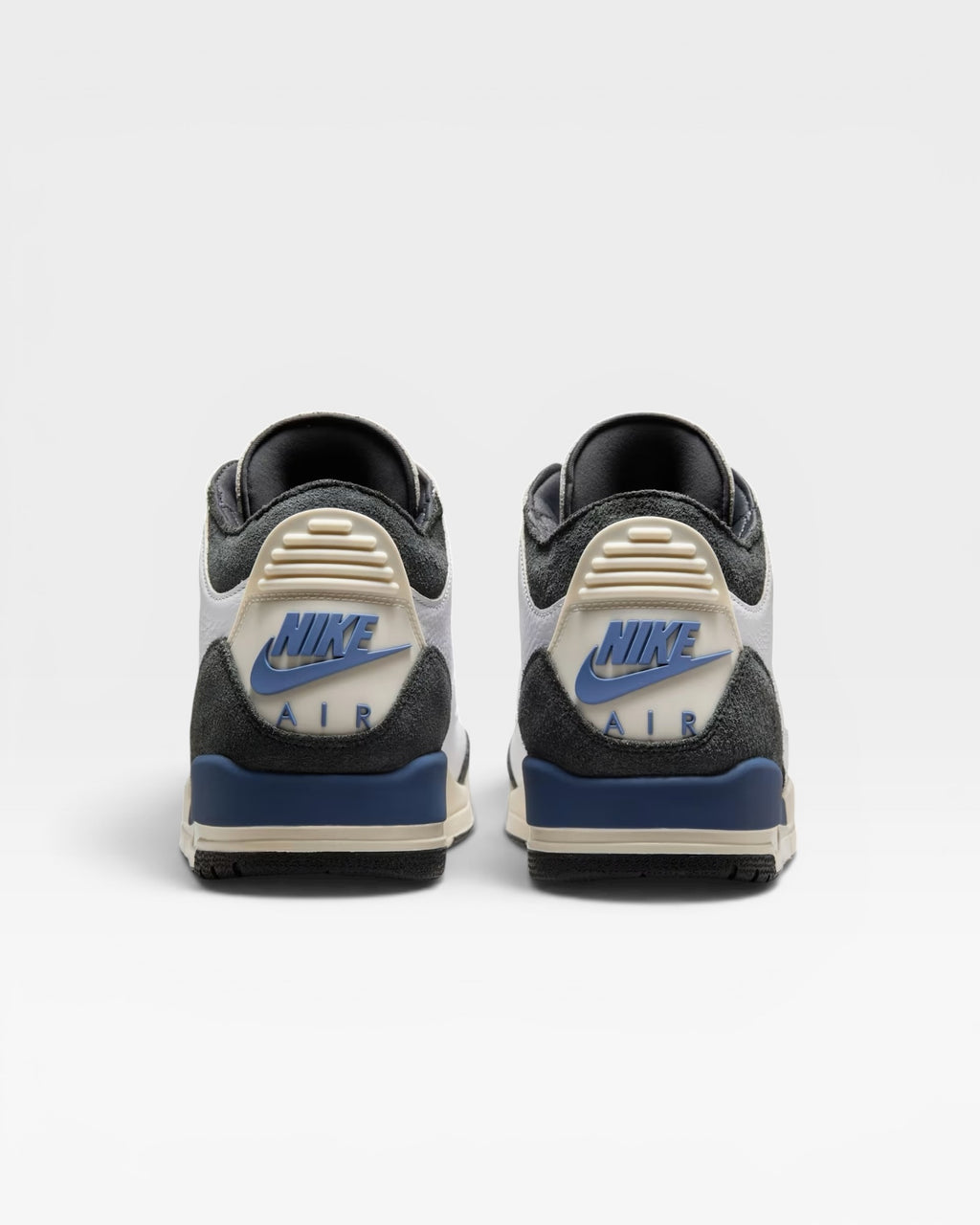 Jordan 3 Retro OG | A Ma Maniere Difussed Blue