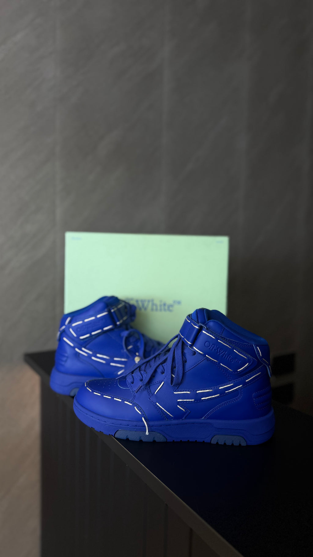 OFF WHITE | OOOBLUE