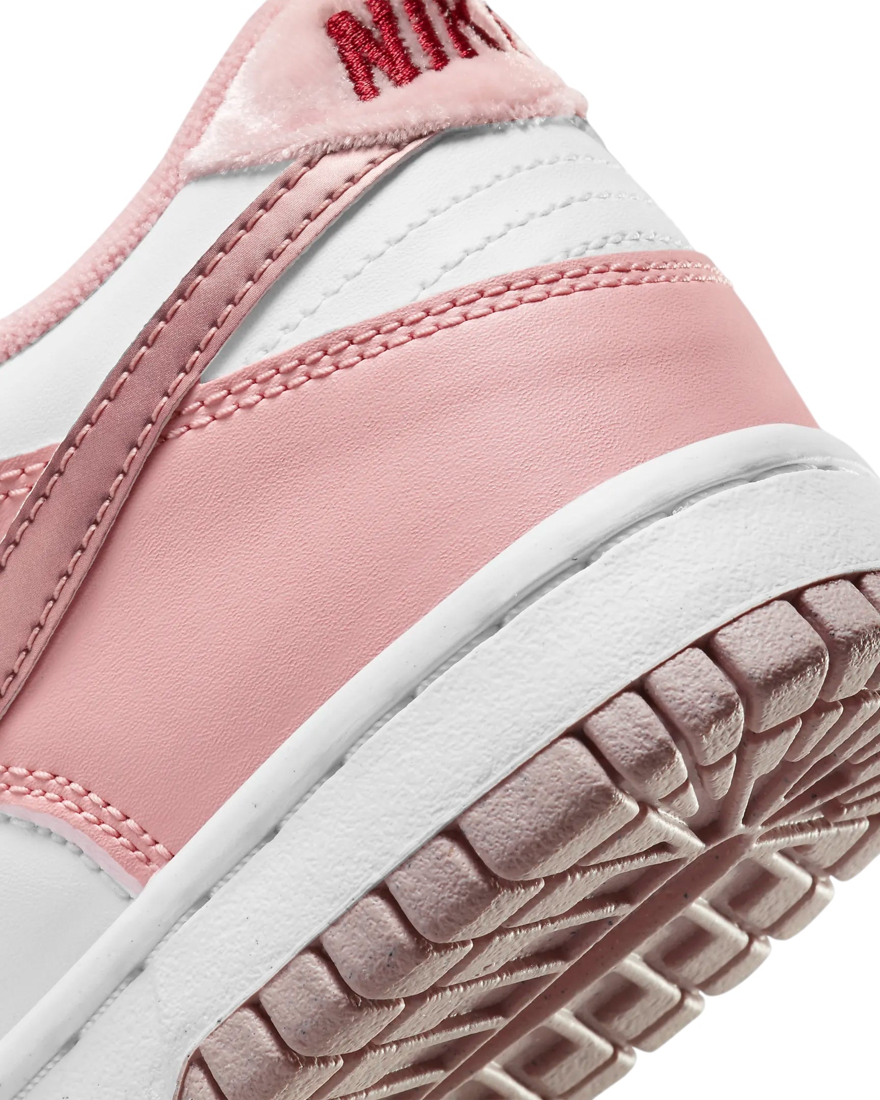 Dunk Low Pink Velvet