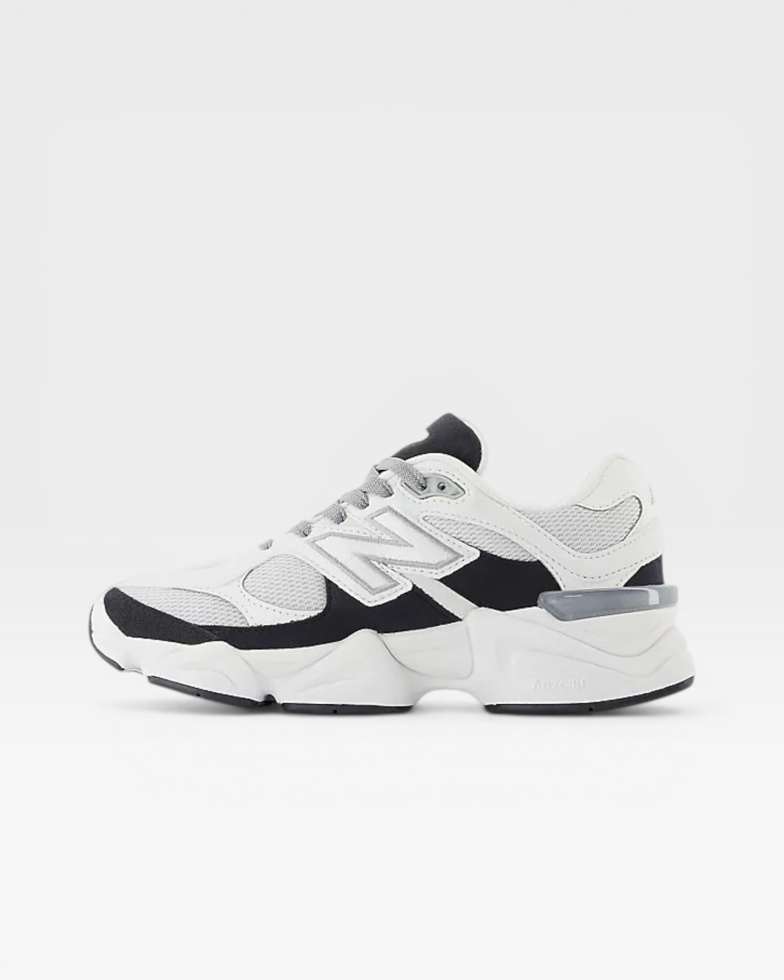 New Balance 9060 | Black & White