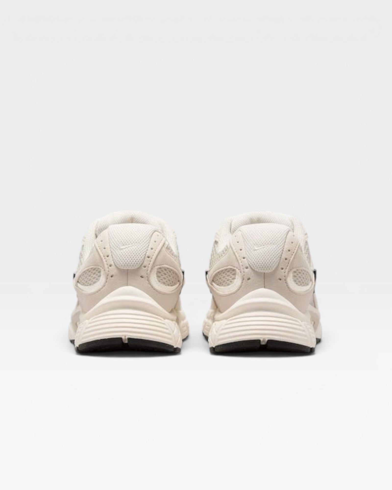 Nike V5 Rnr | Light Oatmel