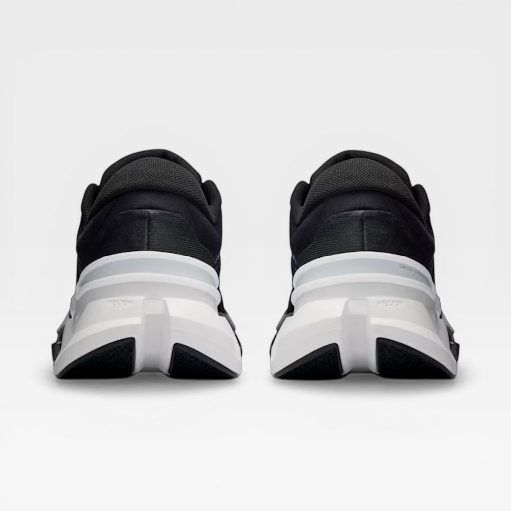 On CloudFlyer 5 | Black & White
