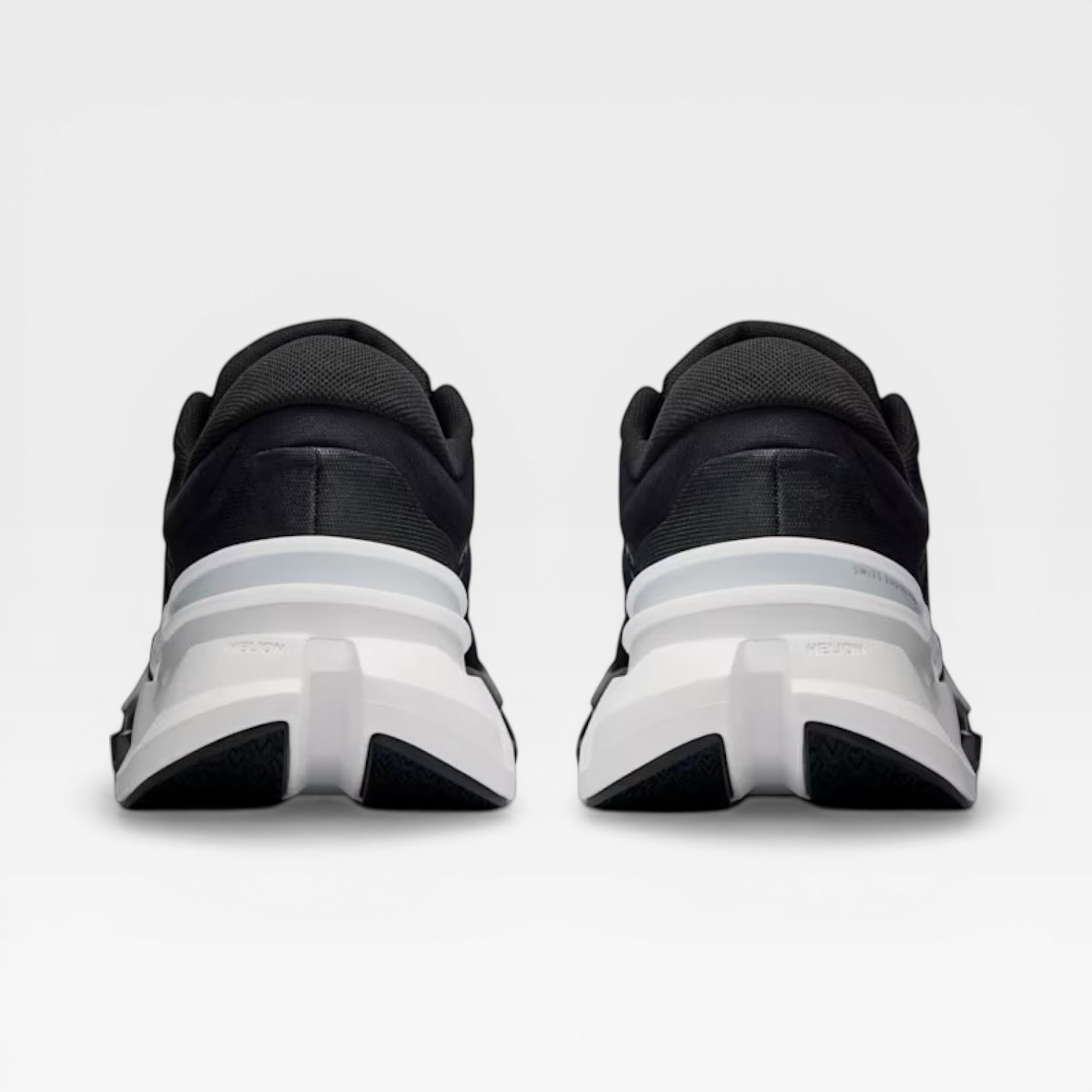 On CloudFlyer 5 | Black & White