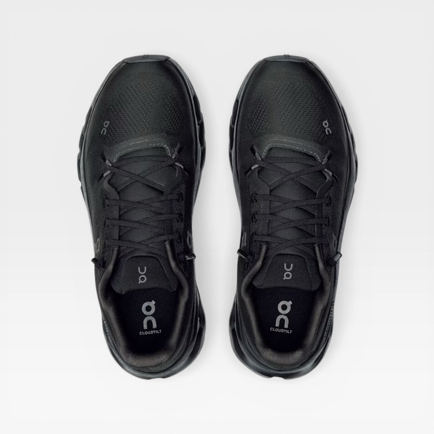 On Cloudtilt | Black
