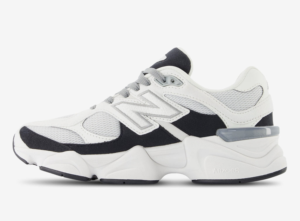 New Balance 9060 | Black & White