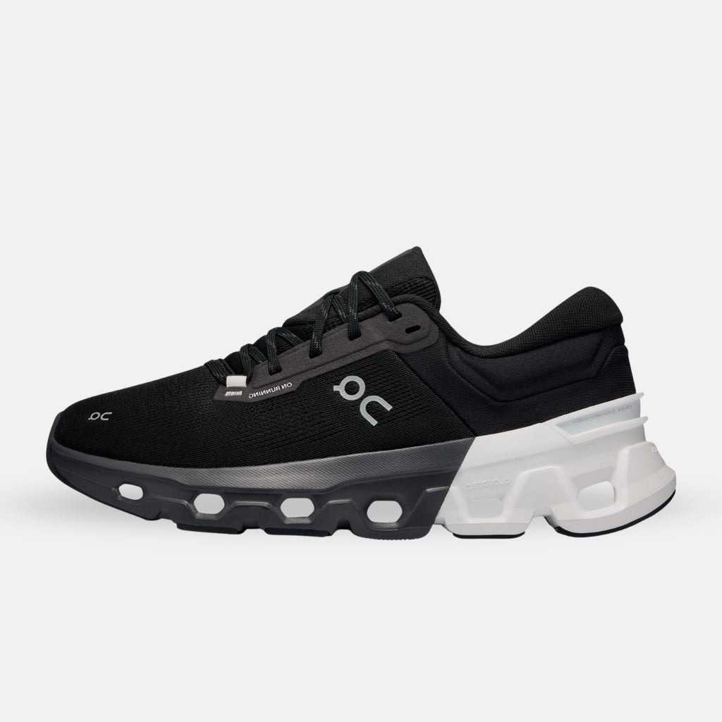 On CloudFlyer 5 | Black & White