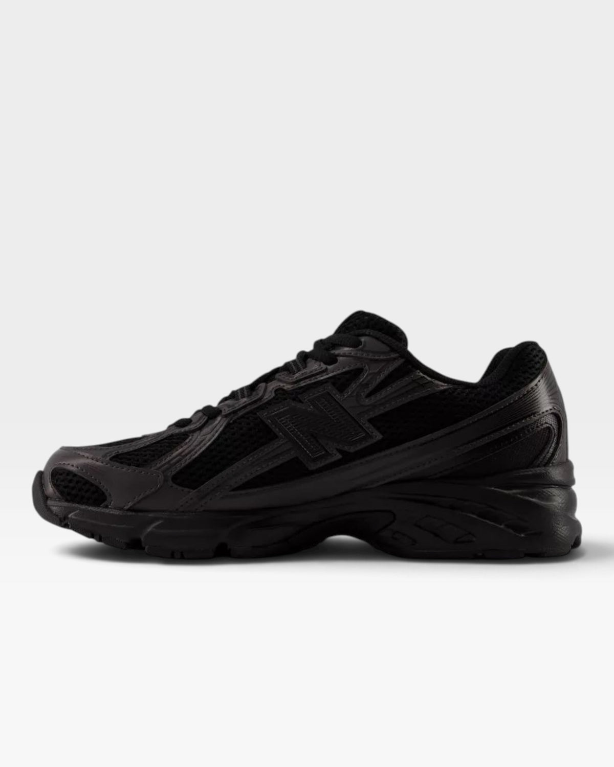 New balance 740 | Black